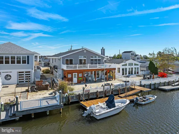 $749,000 | 28 South Portland Drive, Little Egg Harbor, NJ 08087