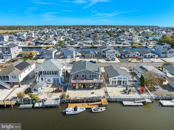 $749,000 | 28 South Portland Drive, Little Egg Harbor, NJ 08087