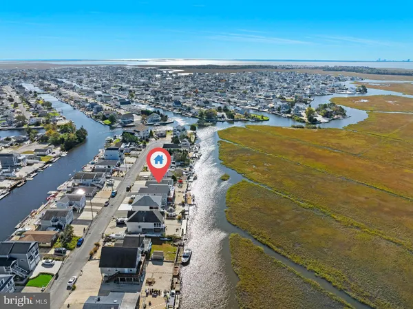 $749,000 | 28 South Portland Drive, Little Egg Harbor, NJ 08087
