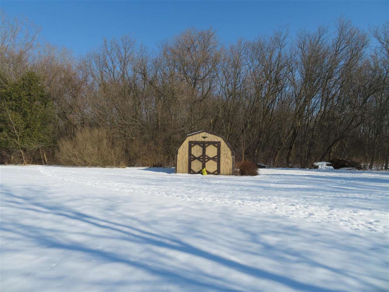 1148 North Genesee Road Burton, MI 48509 - Photo 3 of 32 50065159-2.JPG
