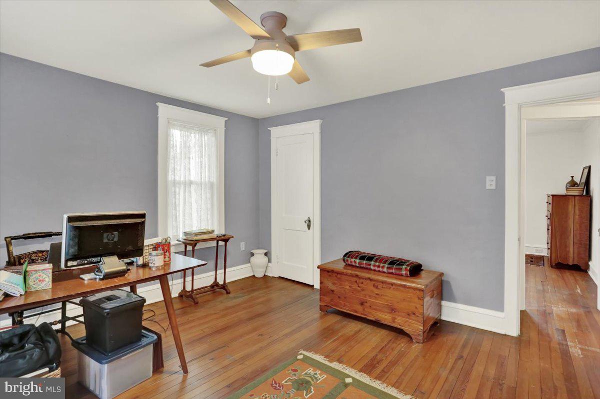 1536 Dauphin Avenue Wyomissing, PA 19610 - Photo 21 of 38