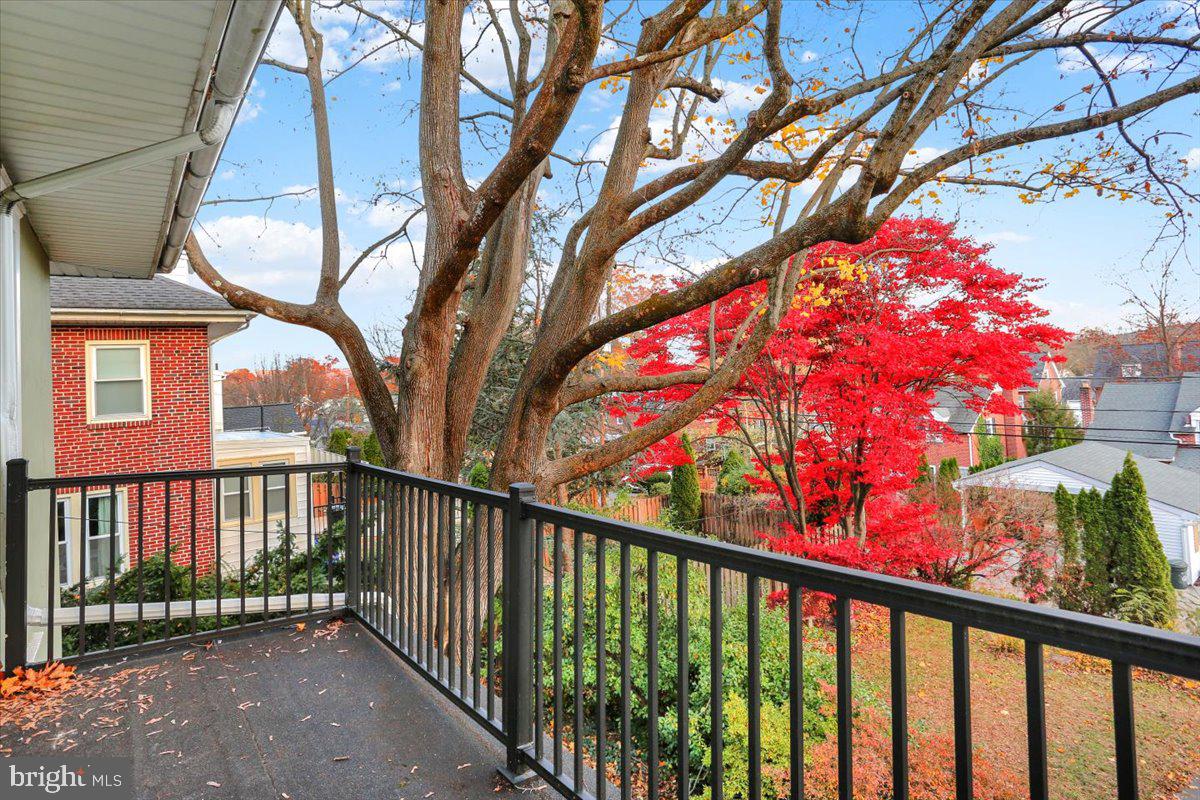 1536 Dauphin Avenue Wyomissing, PA 19610 - Photo 24 of 38 Balcony
