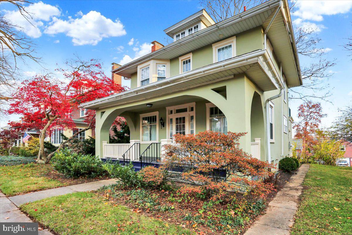 1536 Dauphin Avenue Wyomissing, PA 19610 - Photo 3 of 38