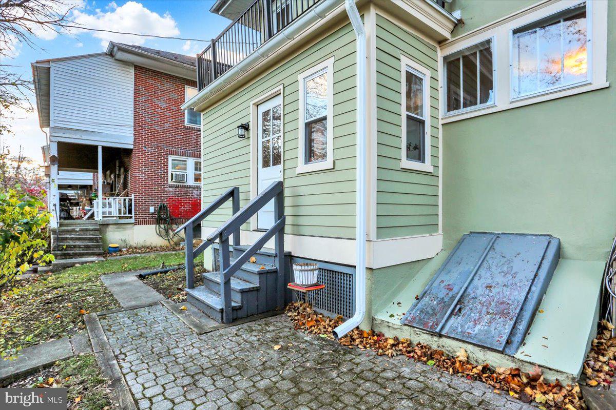 1536 Dauphin Avenue Wyomissing, PA 19610 - Photo 37 of 38