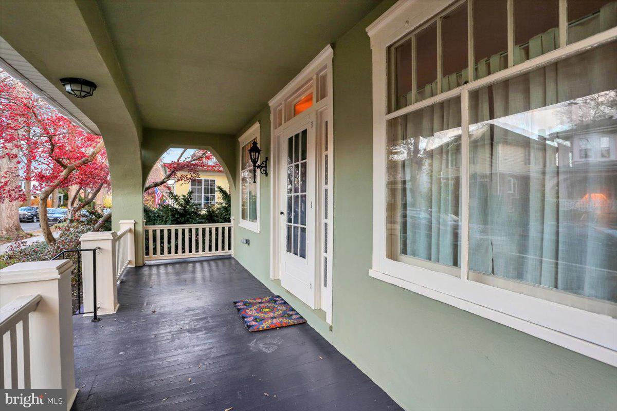 1536 Dauphin Avenue Wyomissing, PA 19610 - Photo 5 of 38