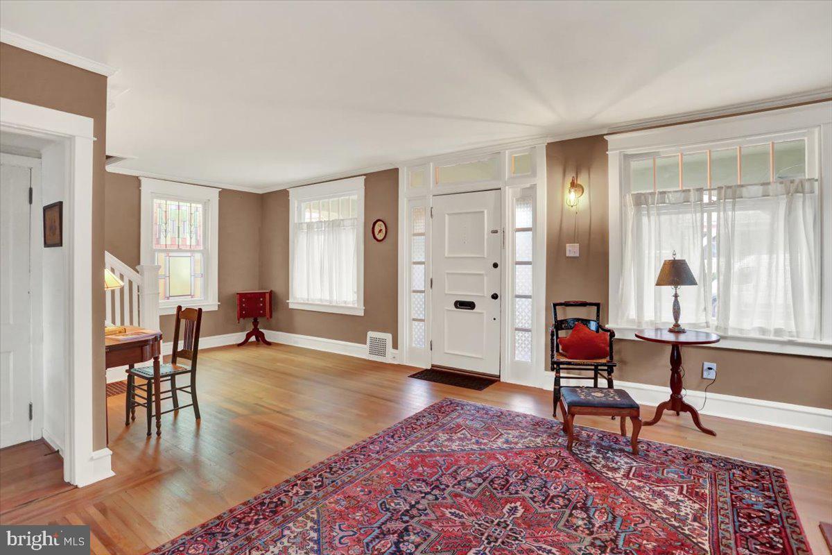 1536 Dauphin Avenue Wyomissing, PA 19610 - Photo 8 of 38