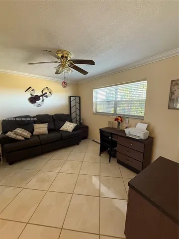 $149,900 | 4800 Hillcrest Lane, Unit 511, Hollywood, FL 33021