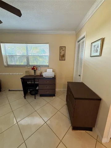 $149,900 | 4800 Hillcrest Lane, Unit 511, Hollywood, FL 33021