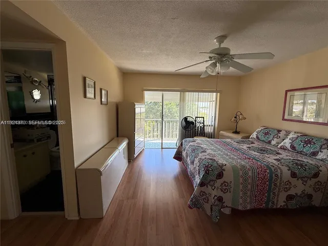 $149,900 | 4800 Hillcrest Lane, Unit 511, Hollywood, FL 33021