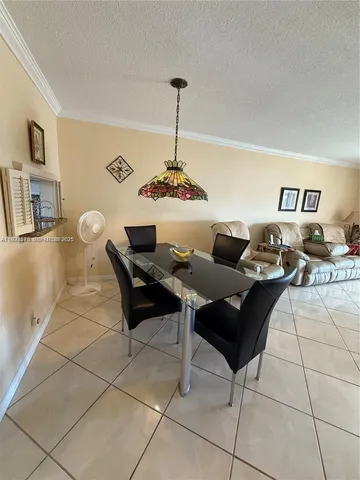 $149,900 | 4800 Hillcrest Lane, Unit 511, Hollywood, FL 33021