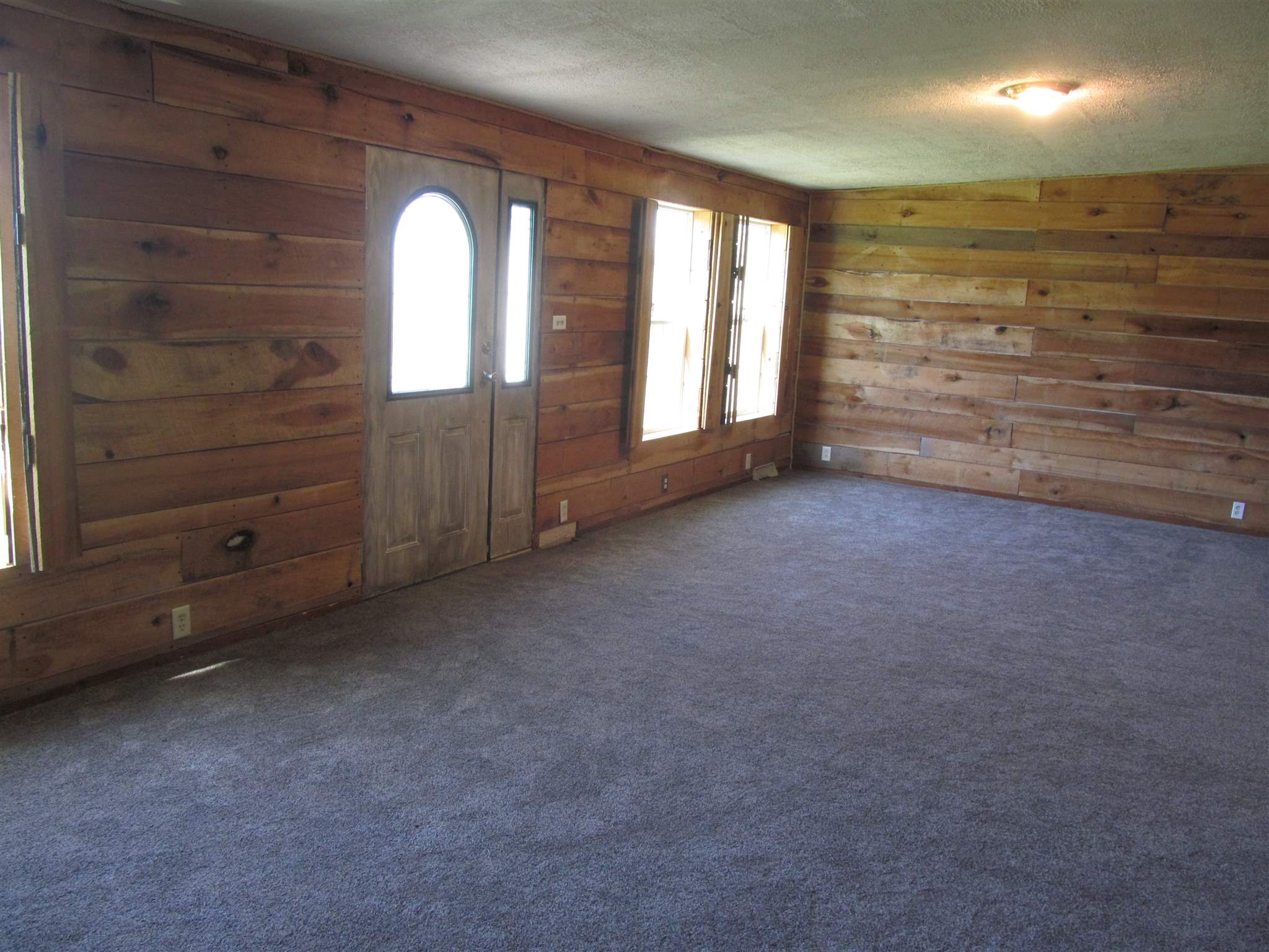 259 Art Gallery Road Bedford, IN 47421 - Photo 3 of 24
