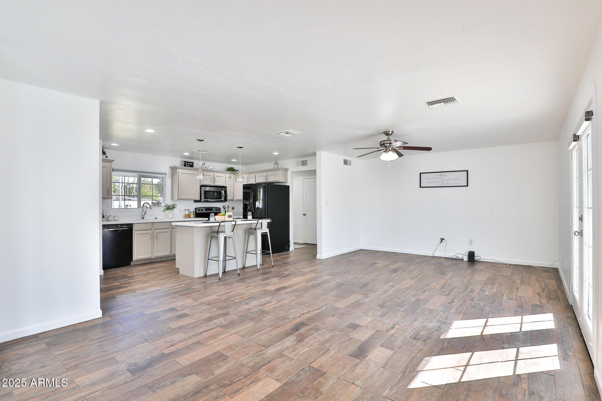 811 West Northern Avenue Phoenix, AZ 85021 - Photo 16 of 62 12-web-or-mls-IMG_0013