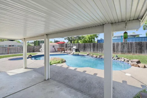 $585,000 | 8951 Lansdowne Court, Elk Grove, CA 95624