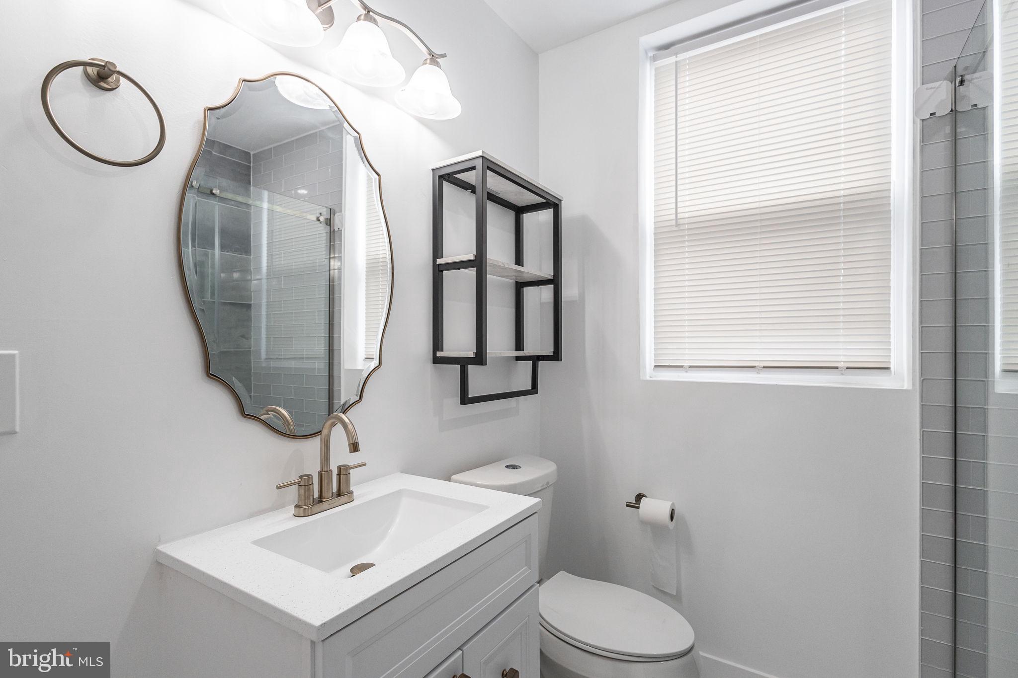 2822 North 22nd Street Philadelphia, PA 19132 - Photo 33 of 36 Full bathroom