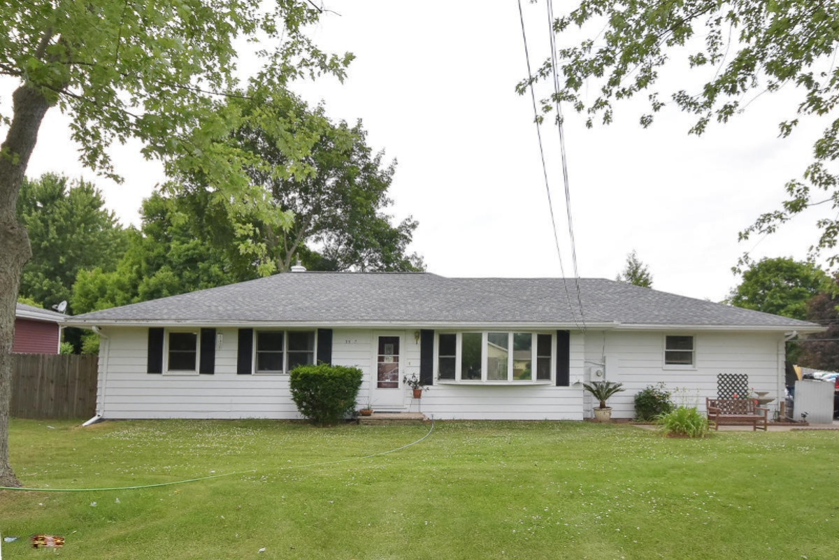 3577 Pinto Road Kalamazoo, MI 49004 - Photo 1 of 27 3577Pinto_02