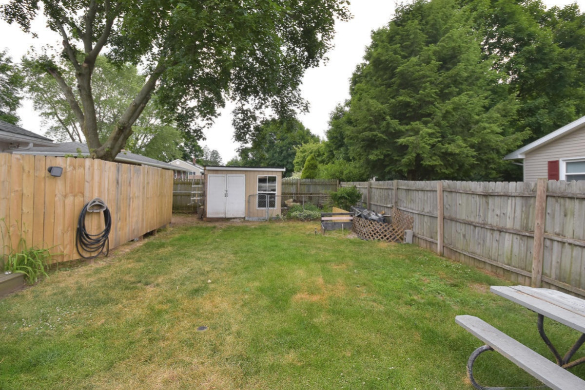 3577 Pinto Road Kalamazoo, MI 49004 - Photo 22 of 27 3577Pinto_19