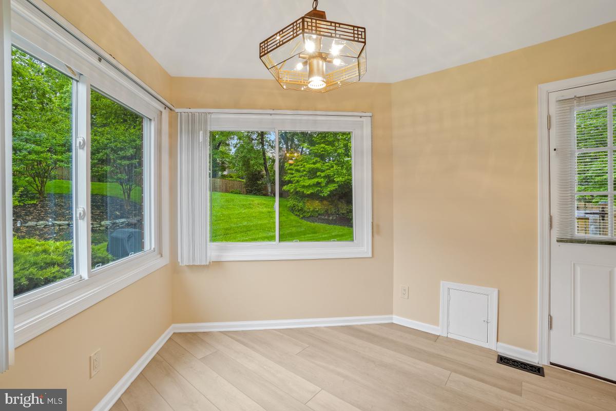 2003 Stratton Drive Potomac, MD 20854 - Photo 20 of 44