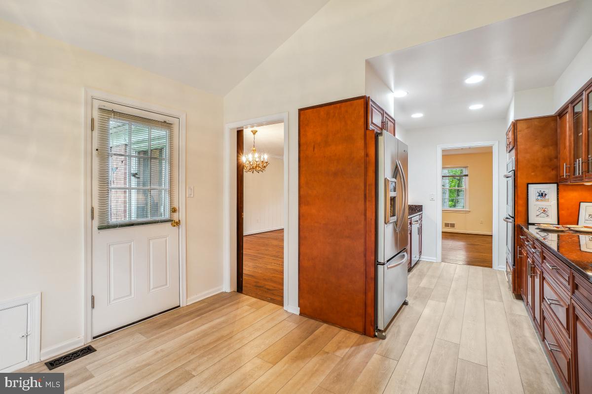 2003 Stratton Drive Potomac, MD 20854 - Photo 21 of 44