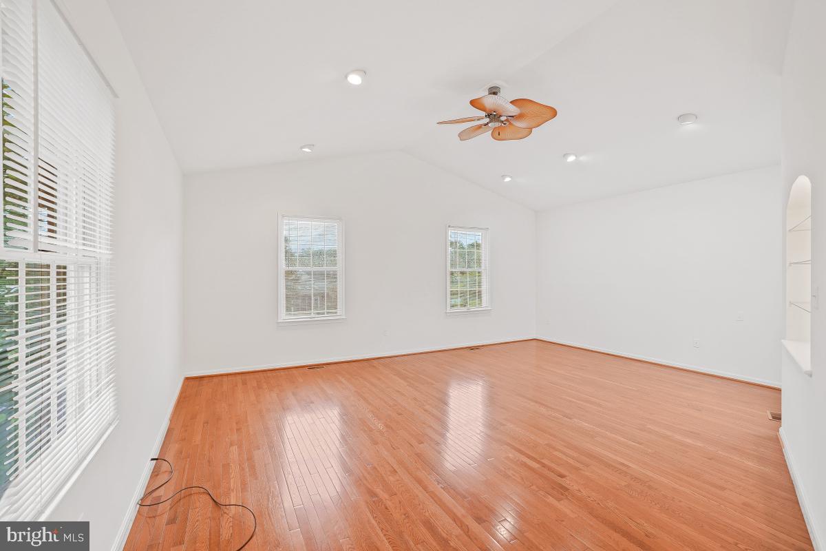 2003 Stratton Drive Potomac, MD 20854 - Photo 22 of 44 Main Bedroom
