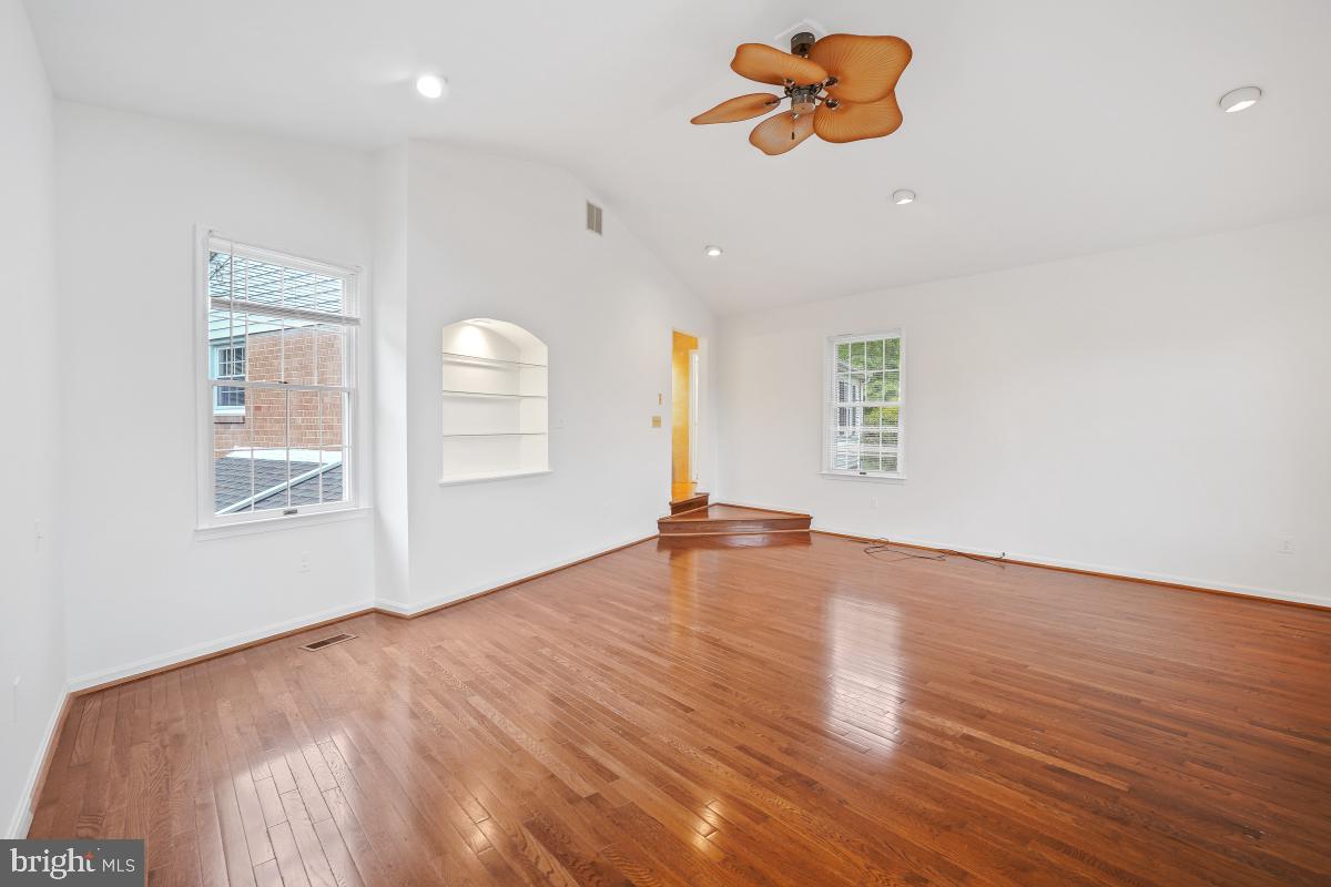 2003 Stratton Drive Potomac, MD 20854 - Photo 24 of 44