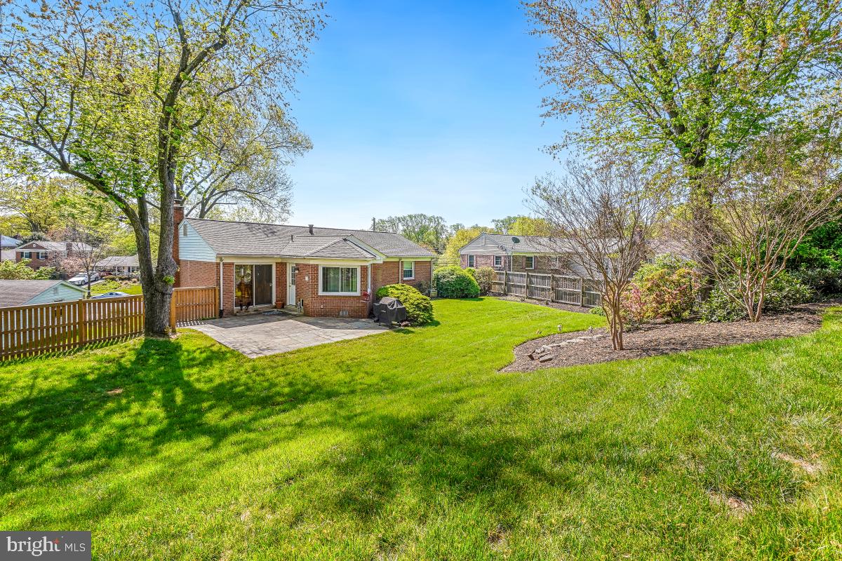 2003 Stratton Drive Potomac, MD 20854 - Photo 37 of 44