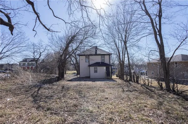 $213,000 | 2130 East 24th Street, Kansas City, MO 64127