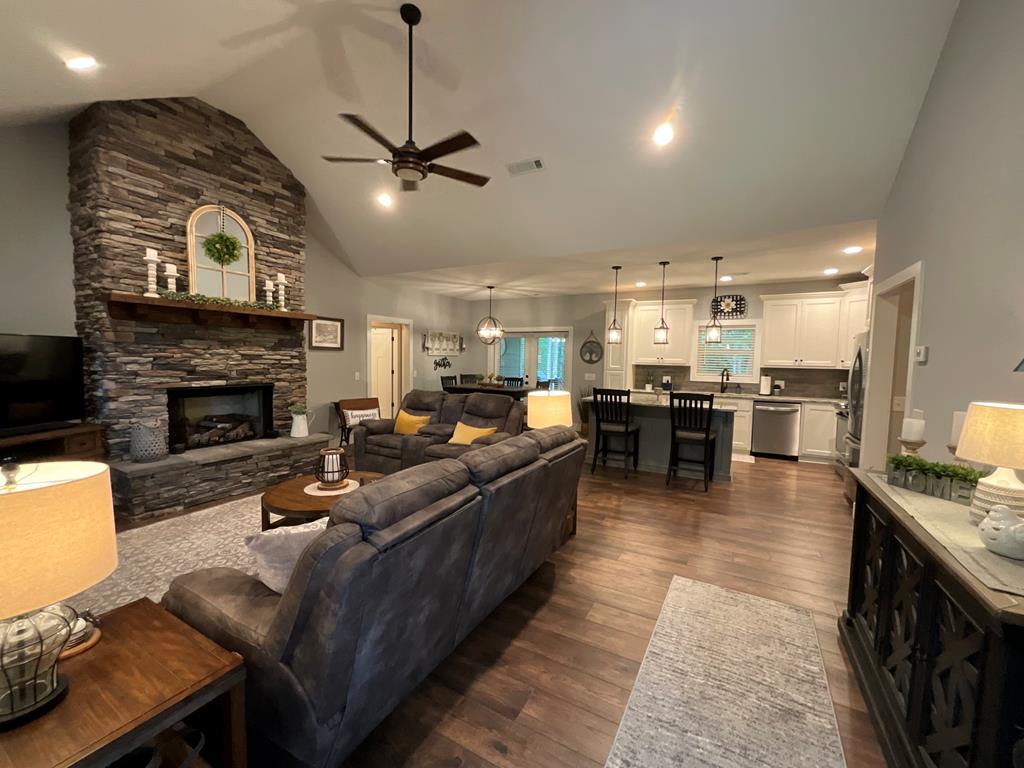 987 Bridge Road Ellijay, GA 30540 - Photo 3 of 44 Gallery Image 3