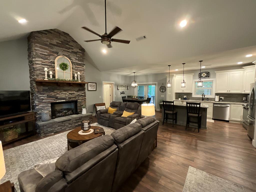 987 Bridge Road Ellijay, GA 30540 - Photo 4 of 44 Gallery Image 4