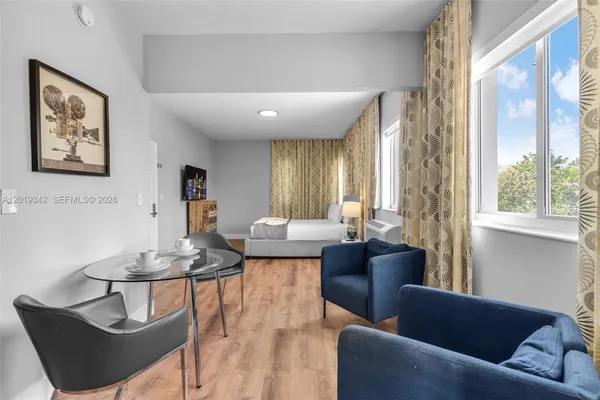 $1,650 | 8100 Harding Avenue, Unit 514, Miami Beach, FL 33141