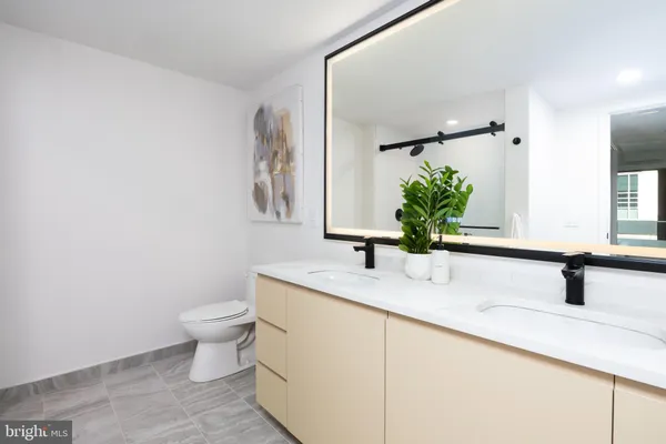 $11,000 | 1425 New York Avenue Northwest, Unit 1214, Washington, DC 20005