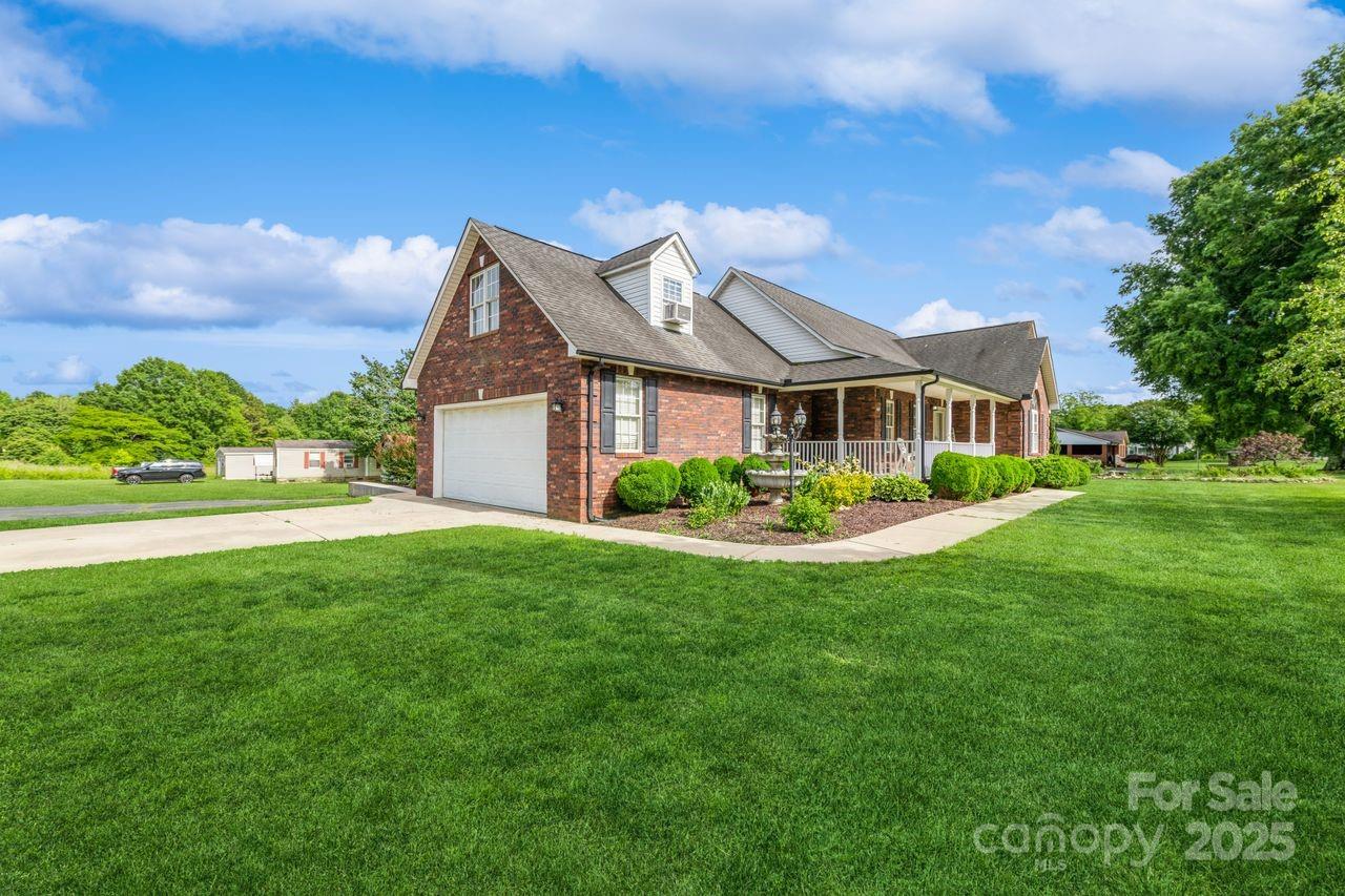 8520 Wright Road Kannapolis, NC 28081 - Photo 5 of 36 Gallery Image 5