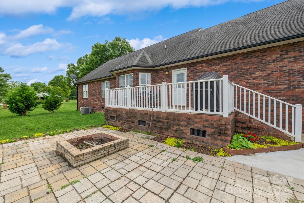 8520 Wright Road Kannapolis, NC 28081 - Photo 6 of 36 Gallery Image 6