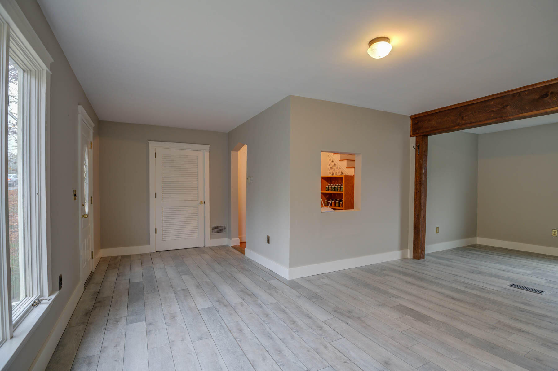 206 Huston Road Gorham, ME 04038 - Photo 3 of 18 pic-9