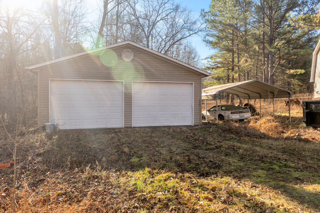 6303 Pottertown Road Murray, KY 42071 - Photo 33 of 42 Detached Garage