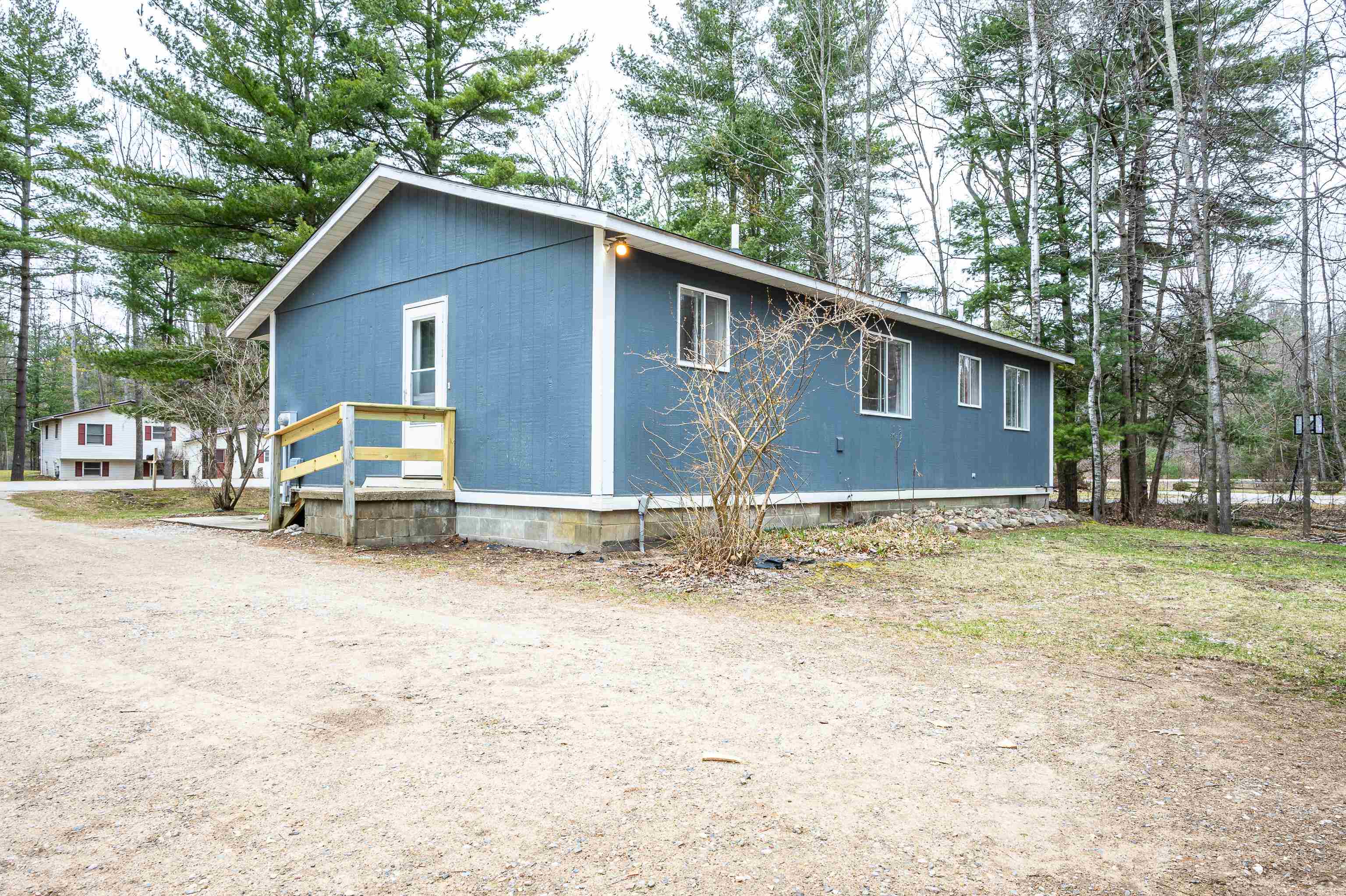 1096 Wiggins Lake Road Gladwin, MI 48624 - Photo 40 of 69 Gallery Image 40