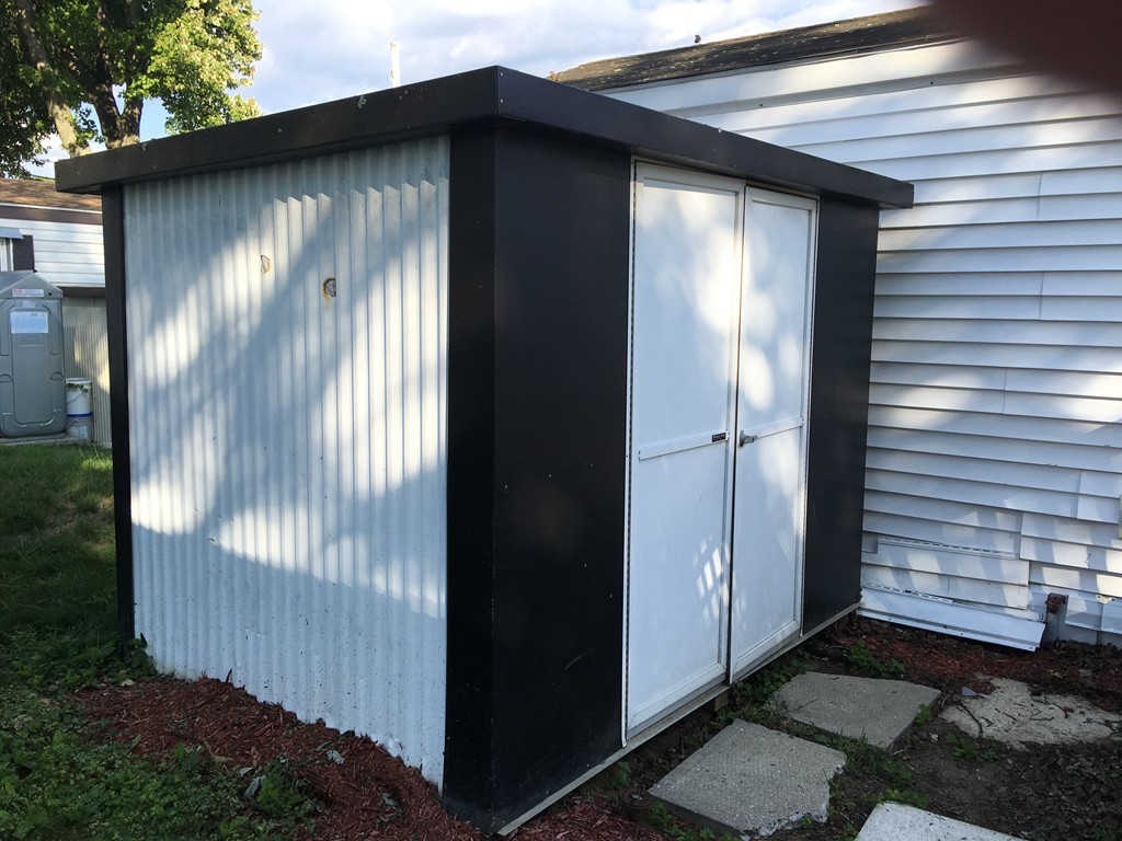557-6 Southwest Cutoff Worcester, MA 01607 - Photo 4 of 13 Gallery Image 4