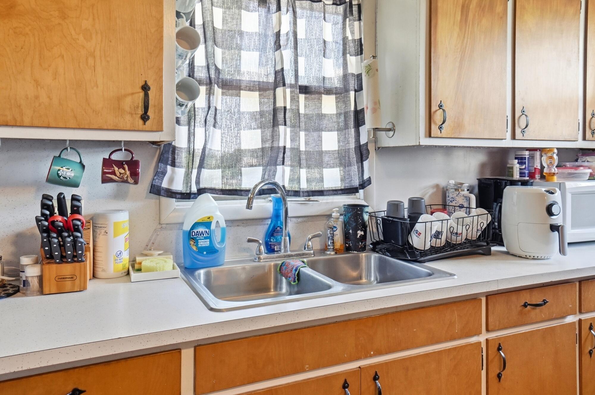 6809 Palmer Road Pataskala, OH 43062 - Photo 82 of 112 Double - 2nd Floor - Kitchen & Laundry - 6809 Palmer Road, Millersport, OH 43046
