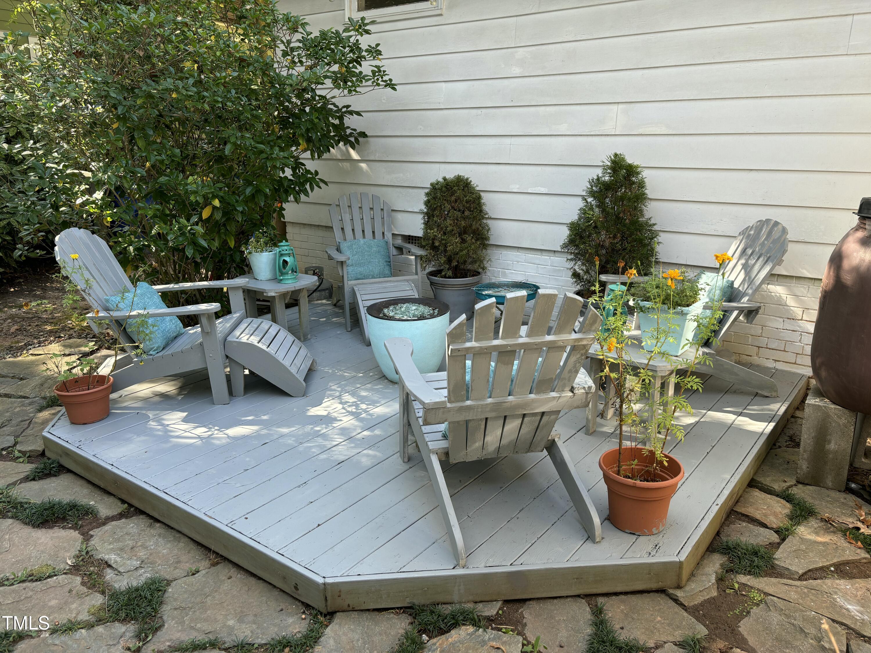 1510 Ridge Road Raleigh, NC 27607 - Photo 39 of 55 a view of a outdoor seating area with furniture