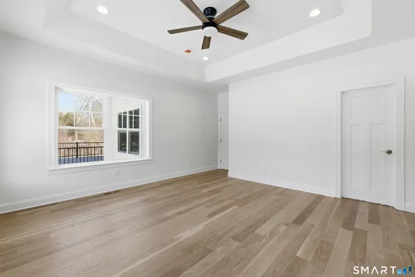 $899,900 | 42 Holcomb Street, Simsbury, CT 06070