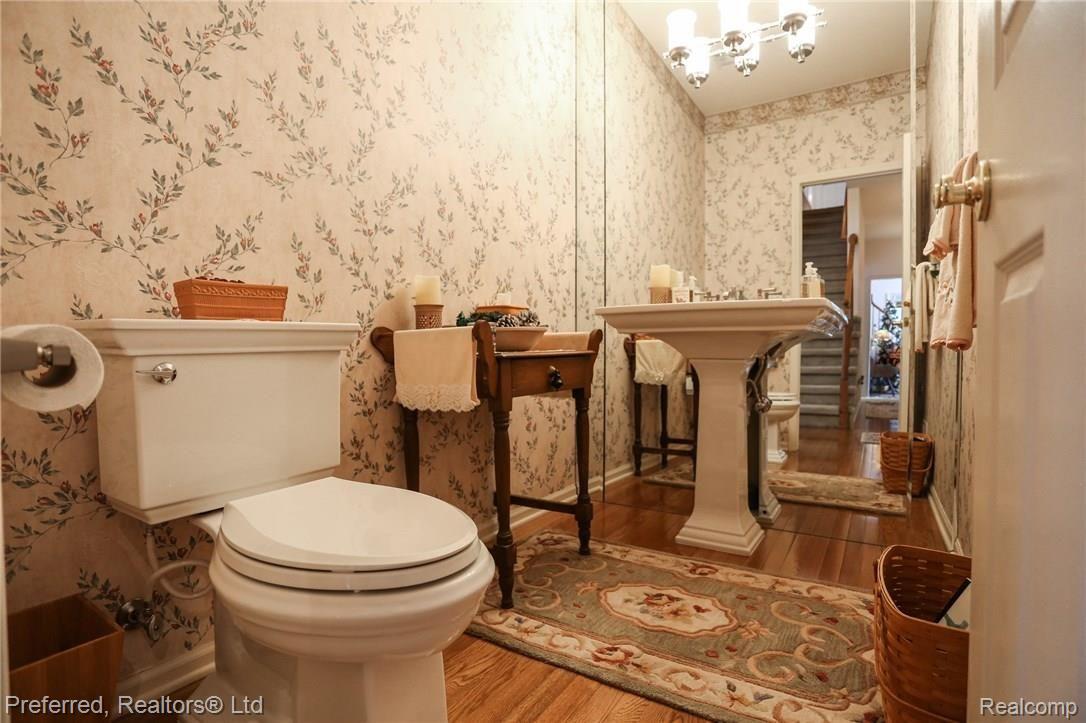 47008 Mornington Road Canton, MI 48188 - Photo 25 of 52 25IMG_2046.jpg