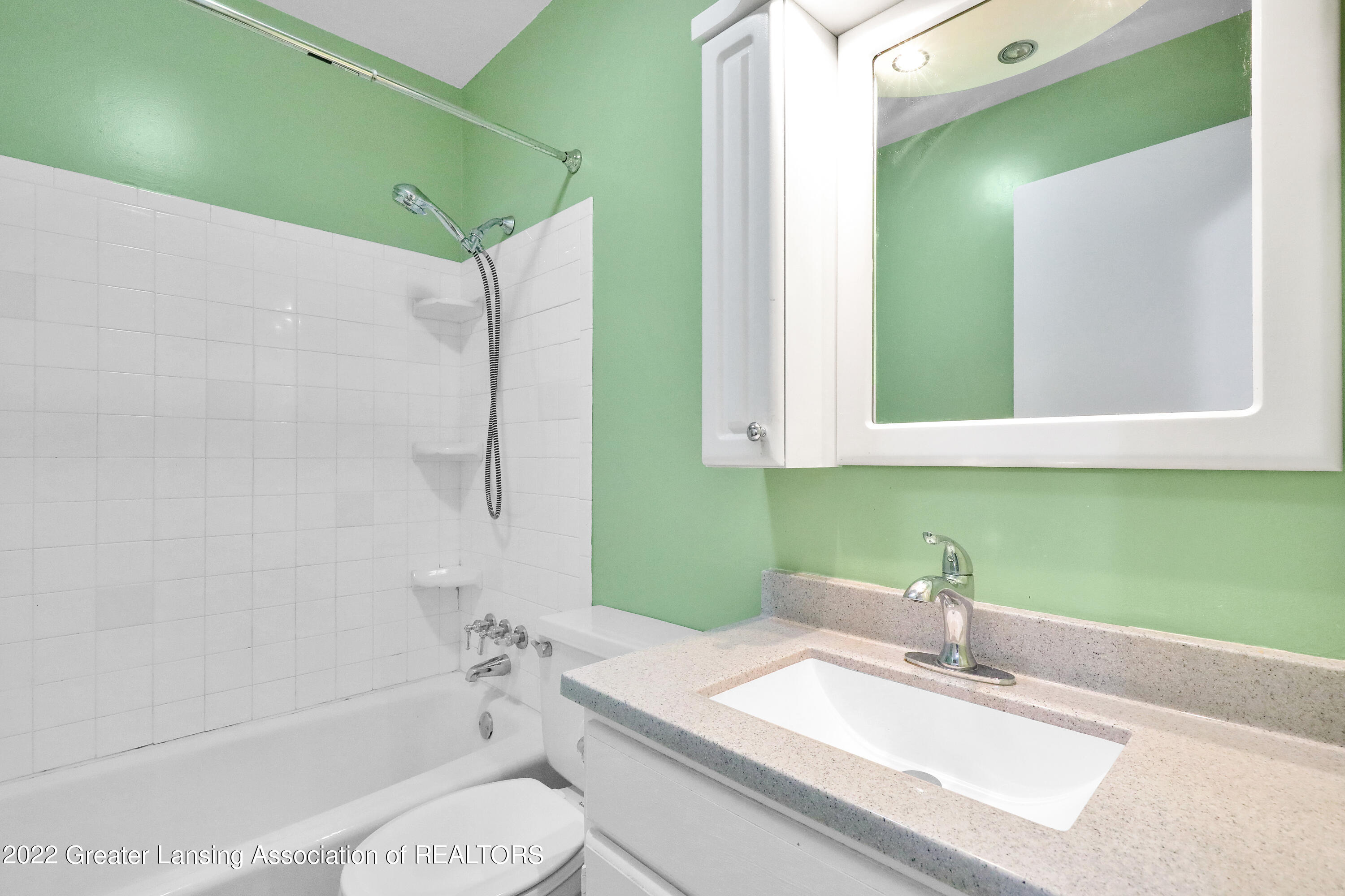 5903 Kyes Road Lansing, MI 48911 - Photo 7 of 34 9I3A5084