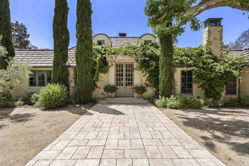 16560 El Camino Real Rancho Santa Fe, CA 92067 - Photo 2 of 25