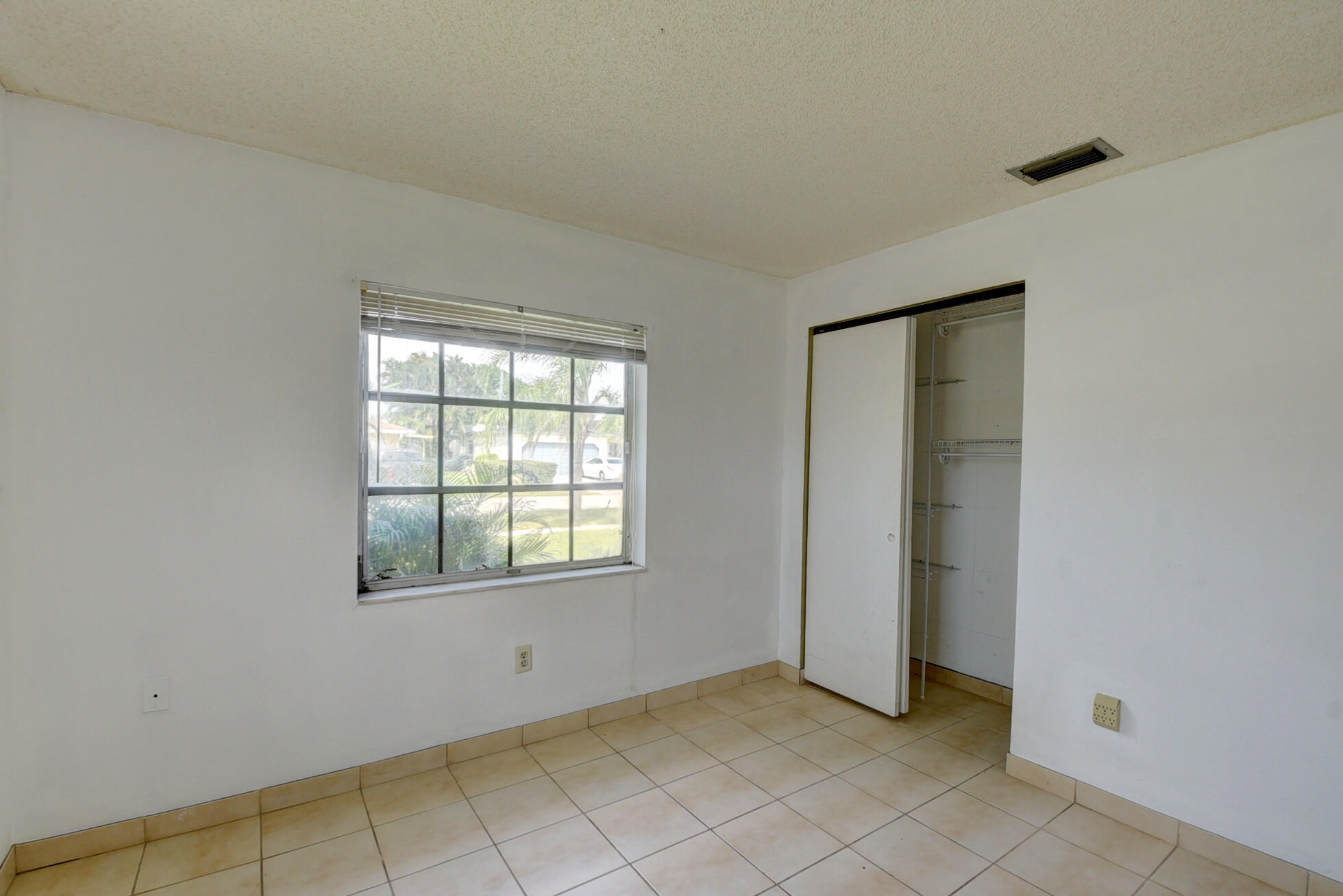 10730 Eureka Street Boca Raton, FL 33428 - Photo 25 of 32 25_ebf_6189_90_91_92_93