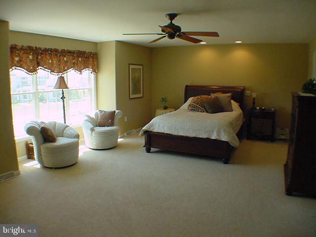 2223 Pullman Way Hummelstown, PA 17036 - Photo 5 of 9