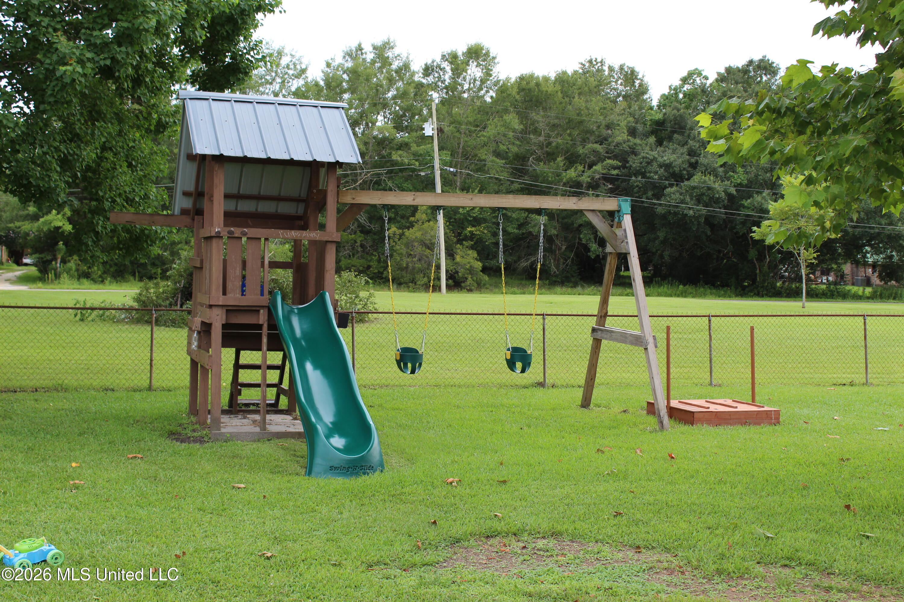 8517 Greenfields Road Moss Point, MS 39562 - Photo 17 of 53 IMG_1331