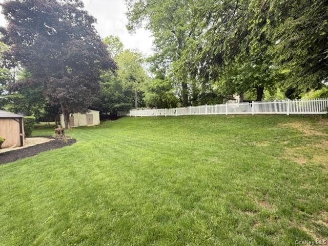 17 Mallory Road Spring Valley, NY 10977 - Photo 4 of 26 a view of a green yard