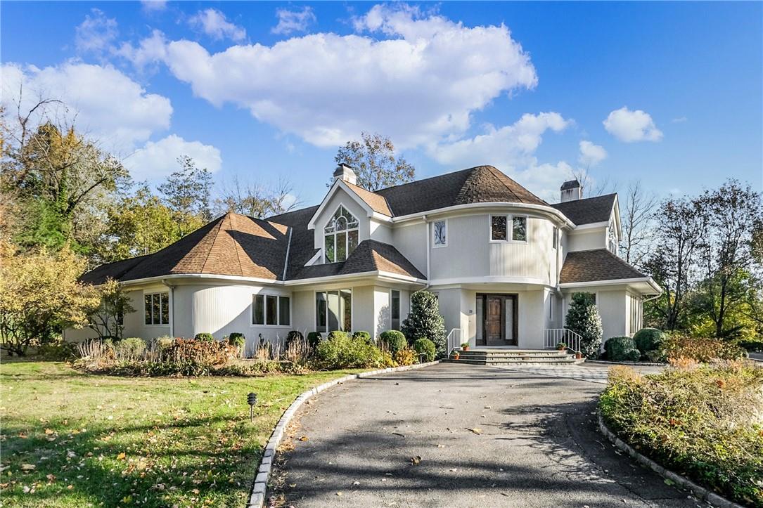 24 Murray Hill Road Scarsdale, NY 10583 - Photo 1 of 1 Located on the end of a long private drive, this captivating custom built Murray Hill Contemporary is situated on a gorgeous 1.60 property. Freshly painted exterior.