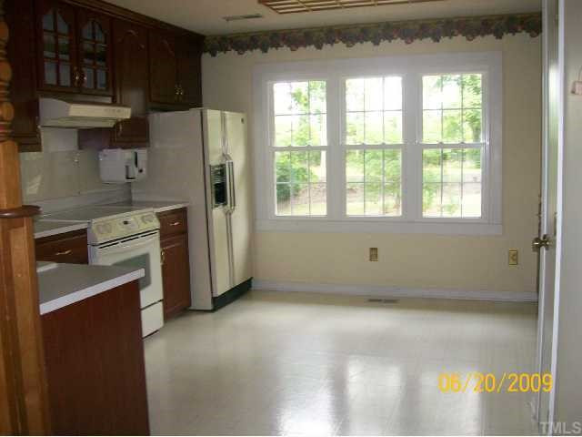 5031 Preacher Holmes Road Graham, NC 27253 - Photo 4 of 12 Bright and Airy Kitchen