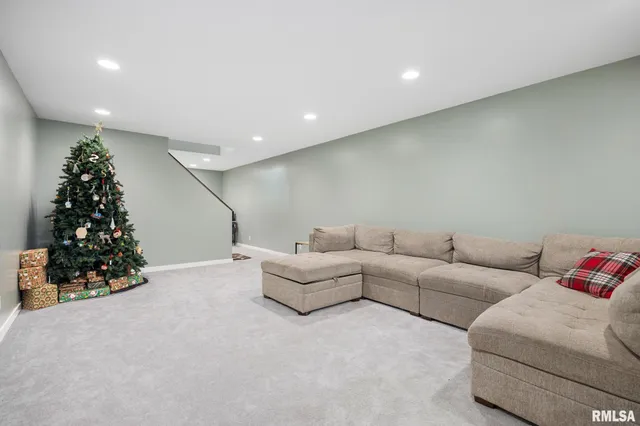 $349,900 | 400 West Madison Street, Tremont, IL 61568