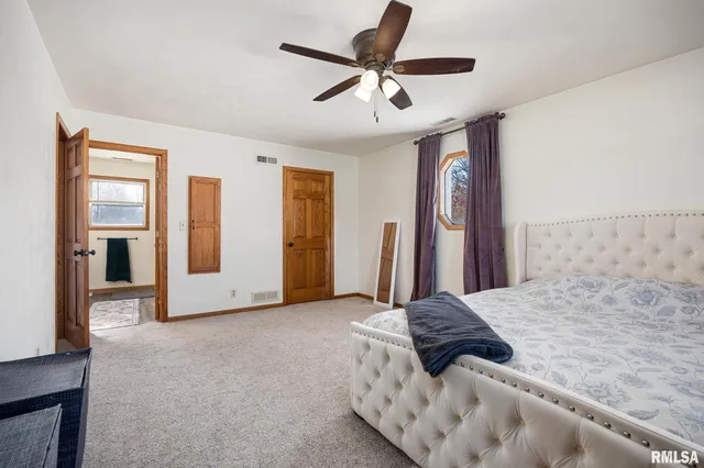 $349,900 | 400 West Madison Street, Tremont, IL 61568